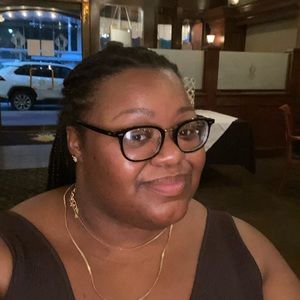 Meet your Posher, Phylicia